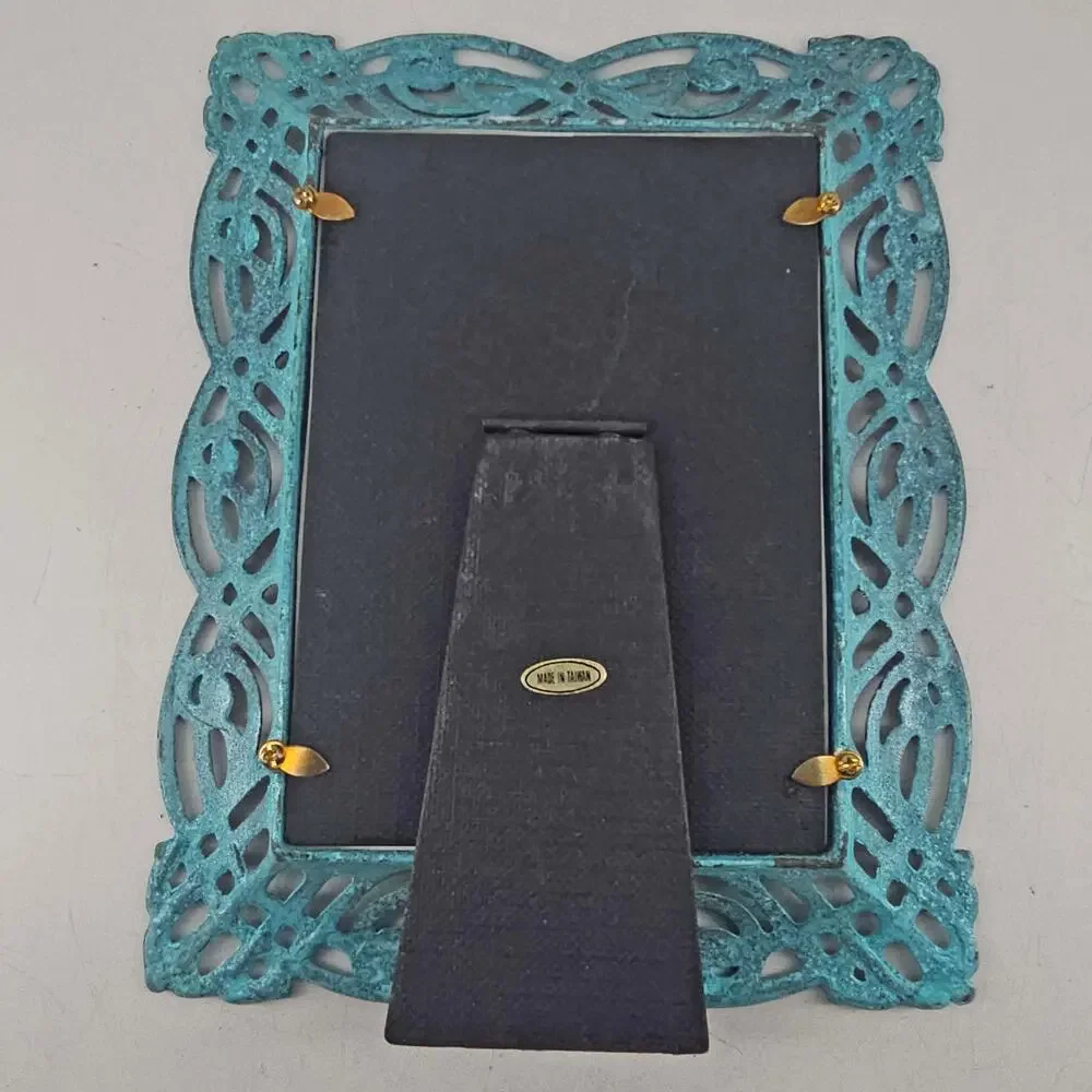 Vintage ornate filigree turquoise patina metal Photo Picture Frame, 5X7